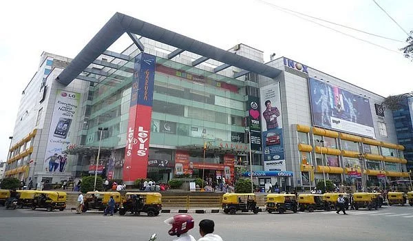 Featuerd Image of Garuda Mall